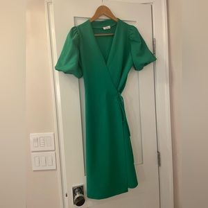 Col 1972 Kelly green wrap dress with puff sleeves. Size S. EUC. Never worn